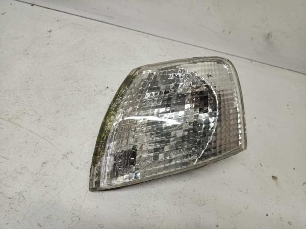 CLIGNOTEUR GAUCHE VW PASSAT 3B 11/1996-2000 - Vue 1